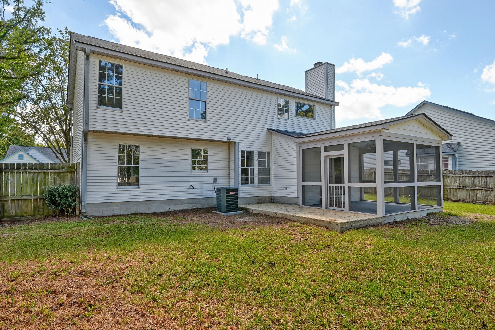 119 Kingsbridge Drive Photo 13