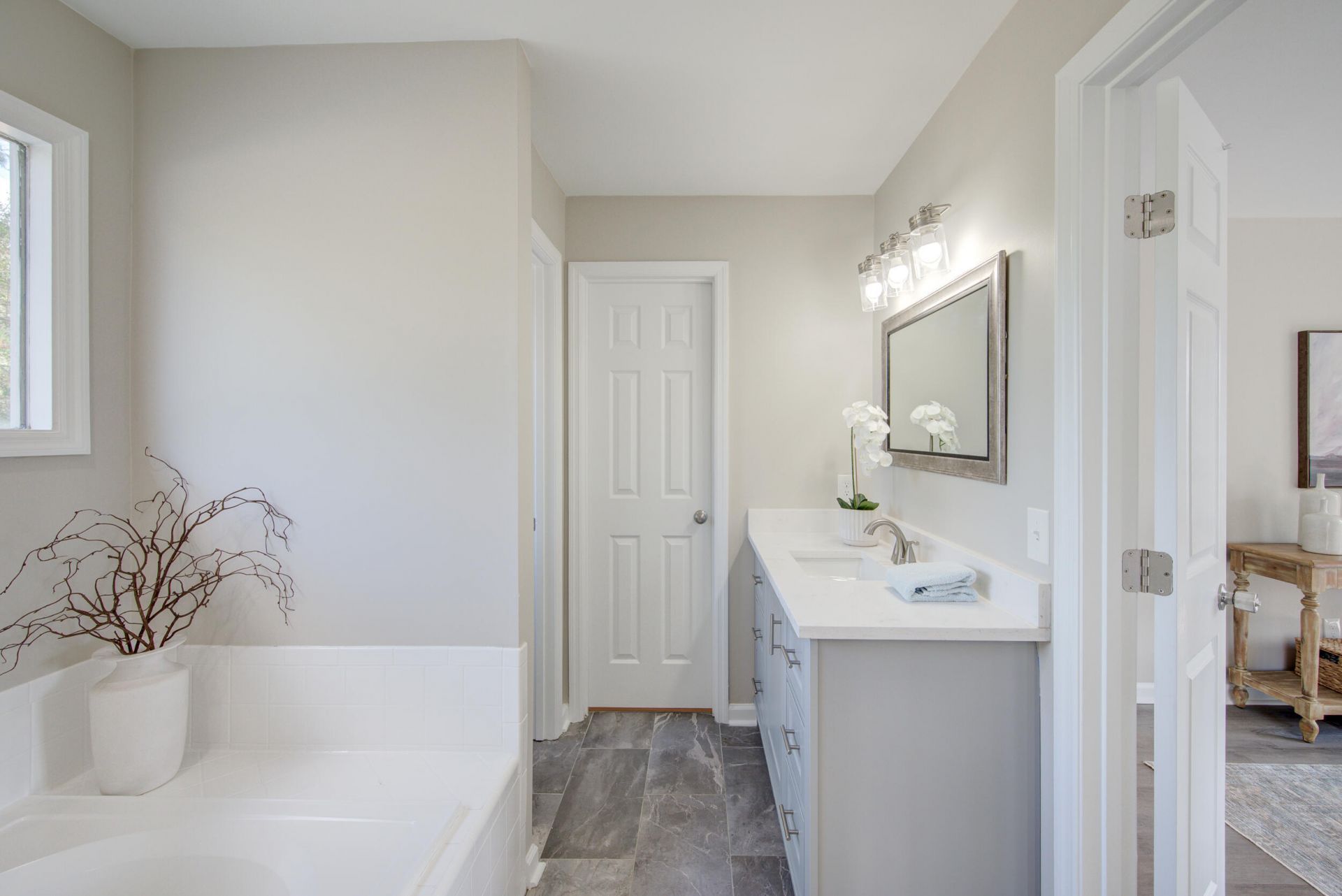 119 Kingsbridge Drive Photo 21