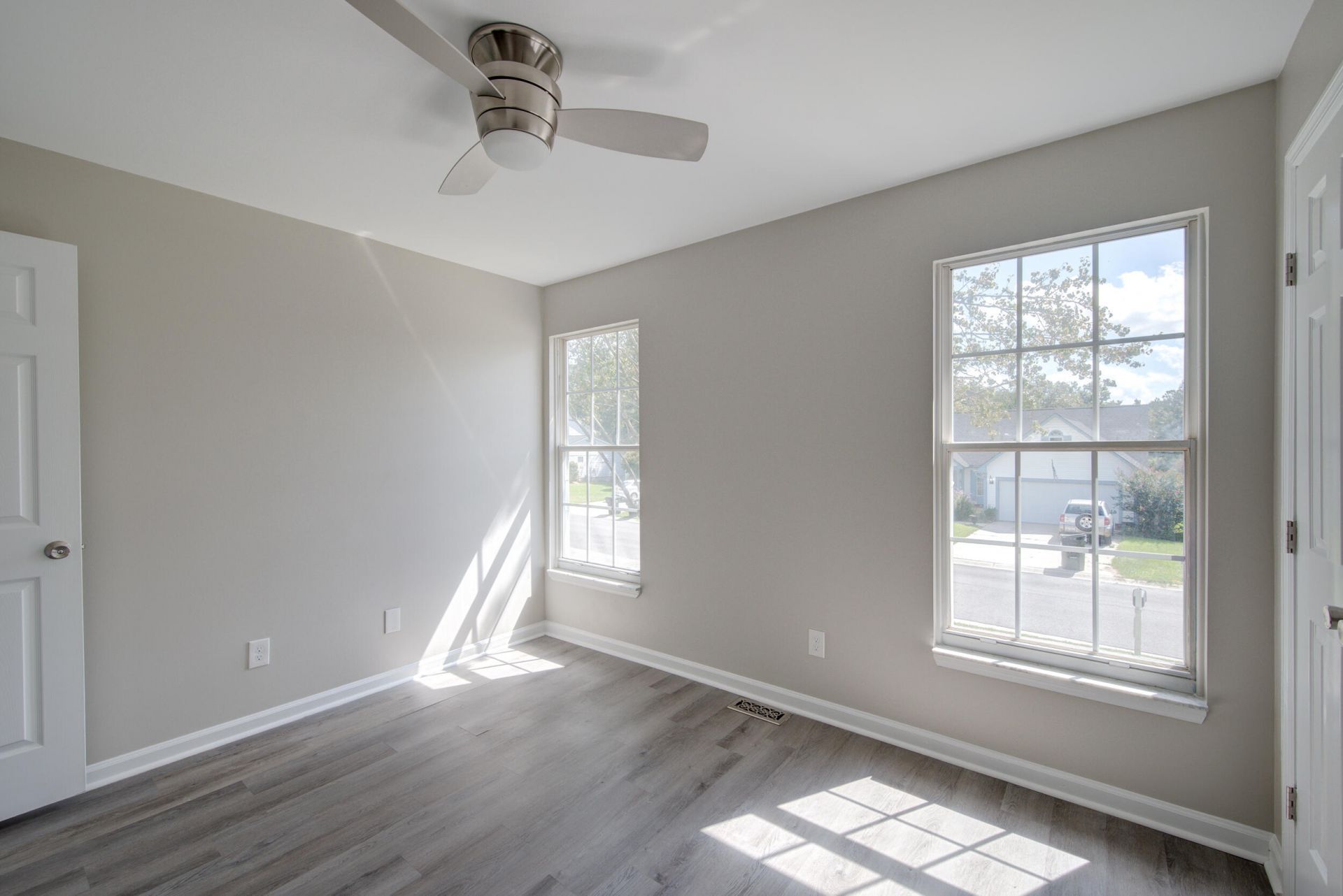 119 Kingsbridge Drive Photo 26