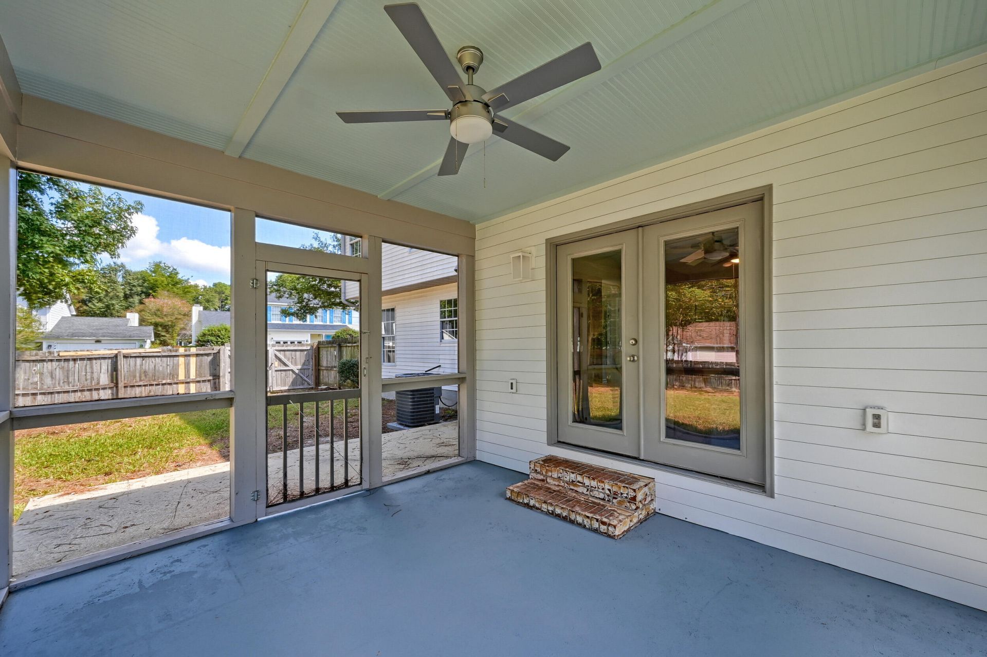 119 Kingsbridge Drive Photo 45
