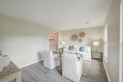 119 Kingsbridge Drive photo 4