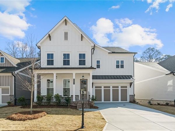91 Eastman Court , Hoschton, GA 30548