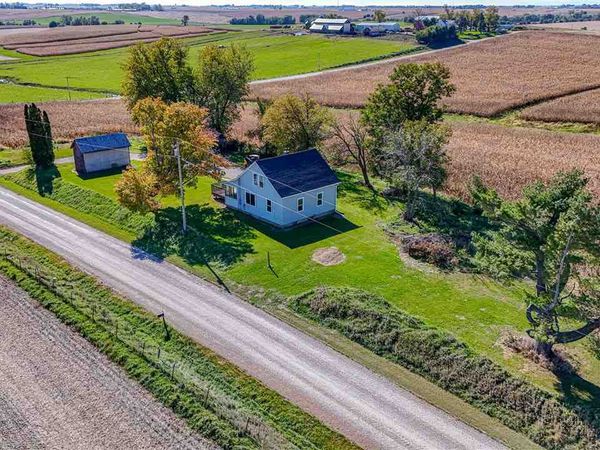 3987 Johnson Cedar Road SE, West Branch, IA 52358