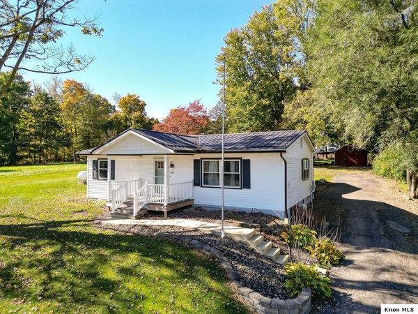 11191 Monroe Mills Rd, Howard, OH 43028