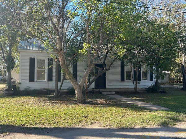 1107 Pine ST , Bastrop, TX 78602