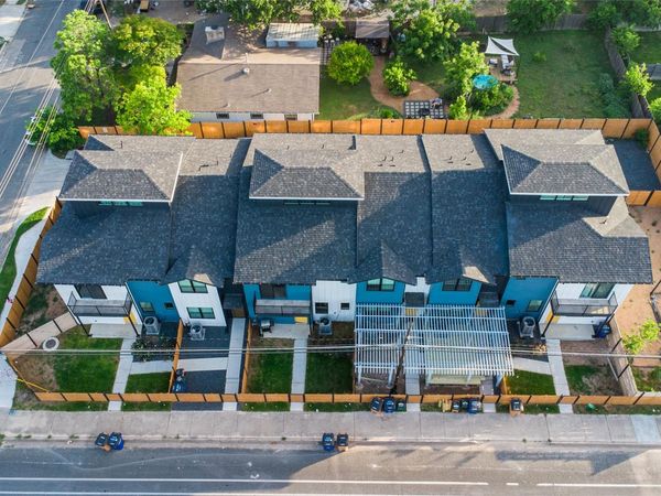 1021 E Saint Johns Ave, Austin, TX 78752