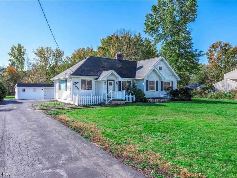 27087 Cook Road, Olmsted Township, OH 44138 Photo 1