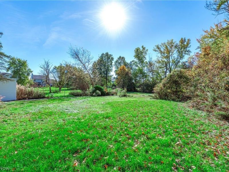 27087 Cook Road, Olmsted Township, OH 44138 Photo 10