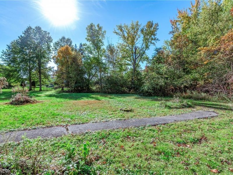 27087 Cook Road, Olmsted Township, OH 44138 Photo 14