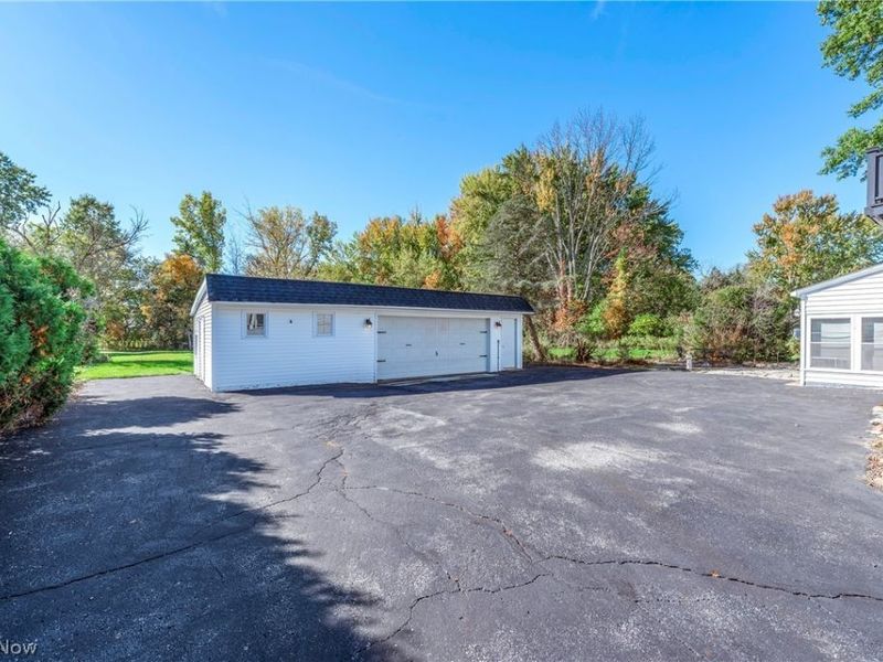 27087 Cook Road, Olmsted Township, OH 44138 Photo 7