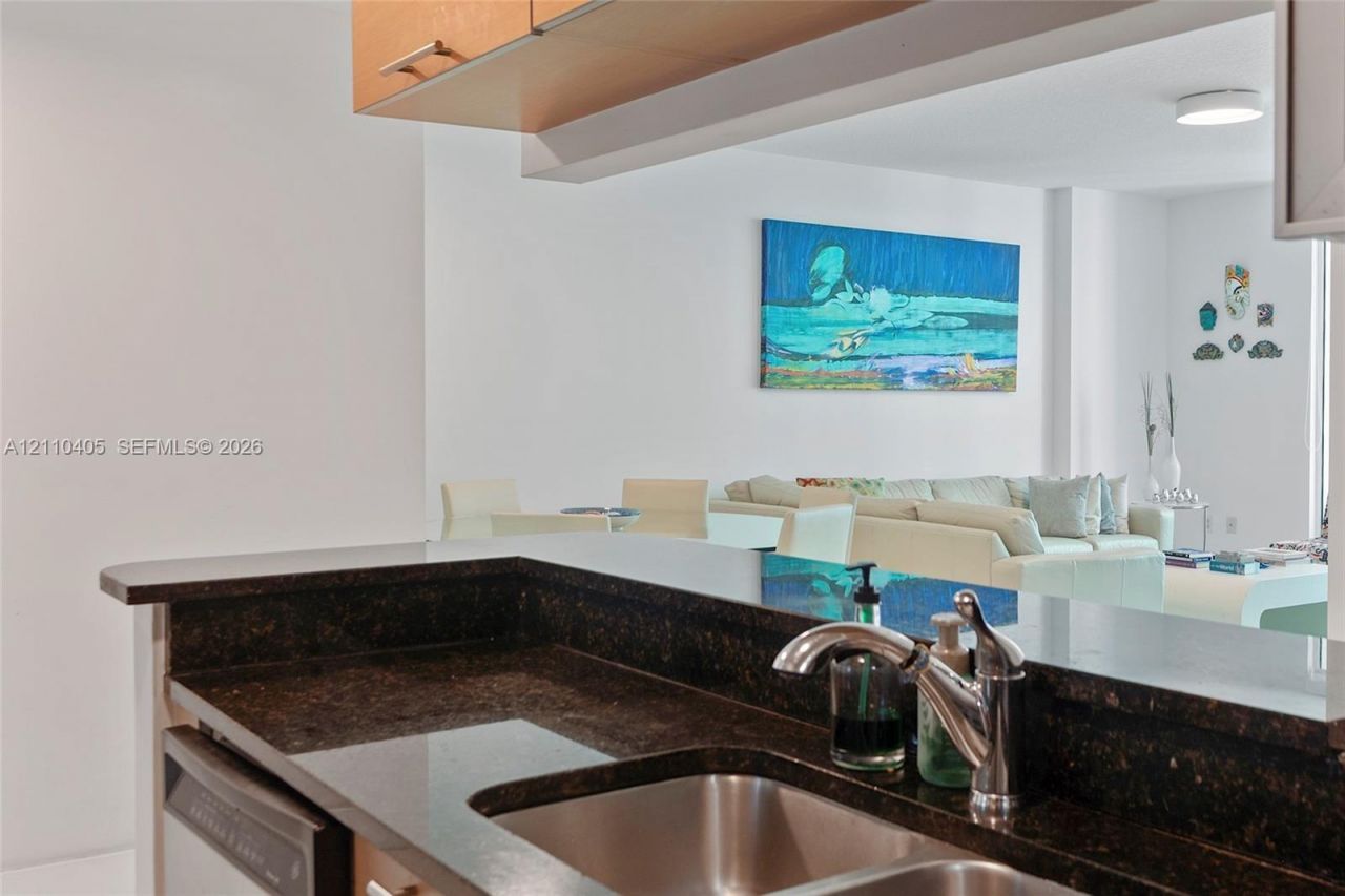 31 SE 5th St , Unit 3516, Miami, FL 33131 Photo