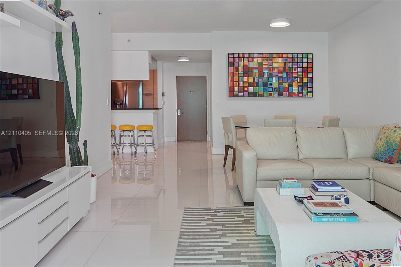 31 SE 5th St , Unit 3516, Miami, FL 33131 Photo