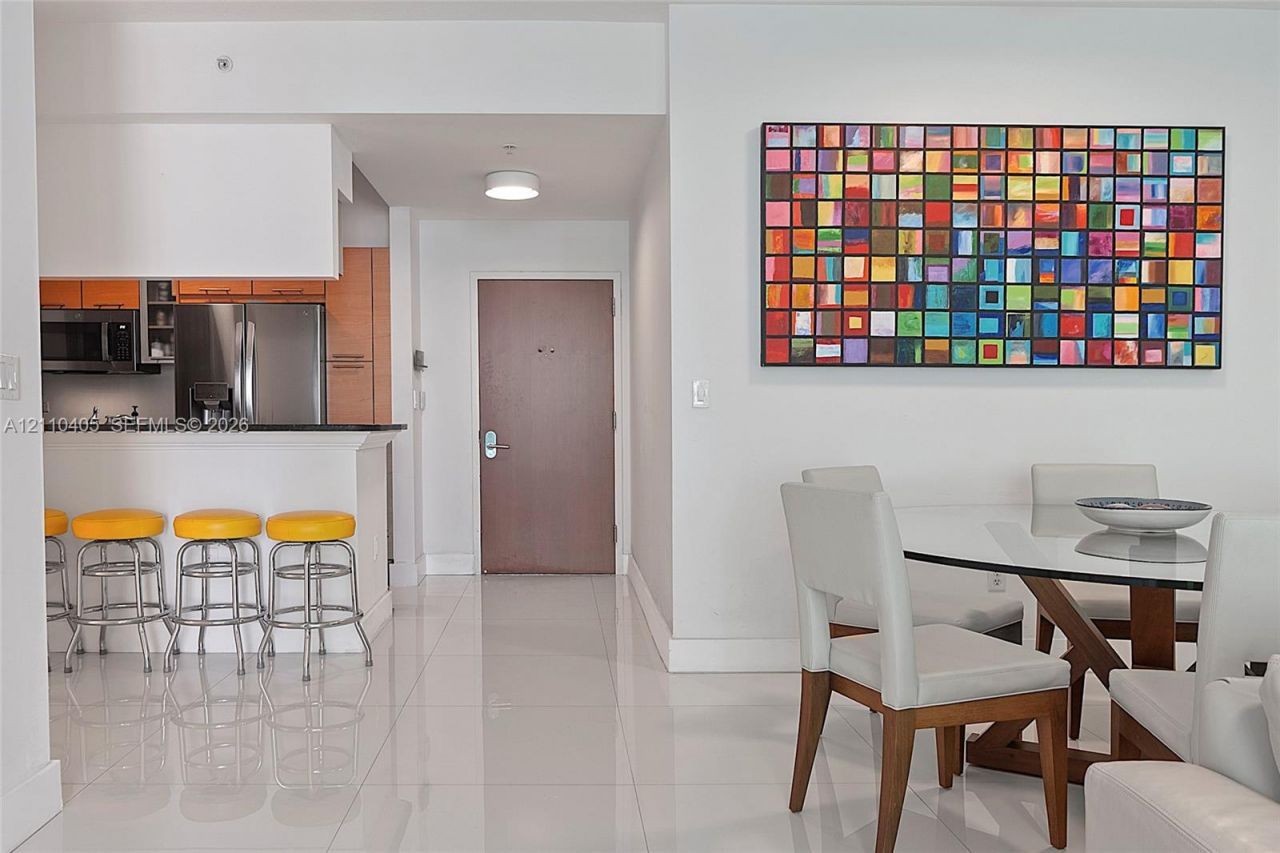 31 SE 5th St , Unit 3516, Miami, FL 33131 Photo