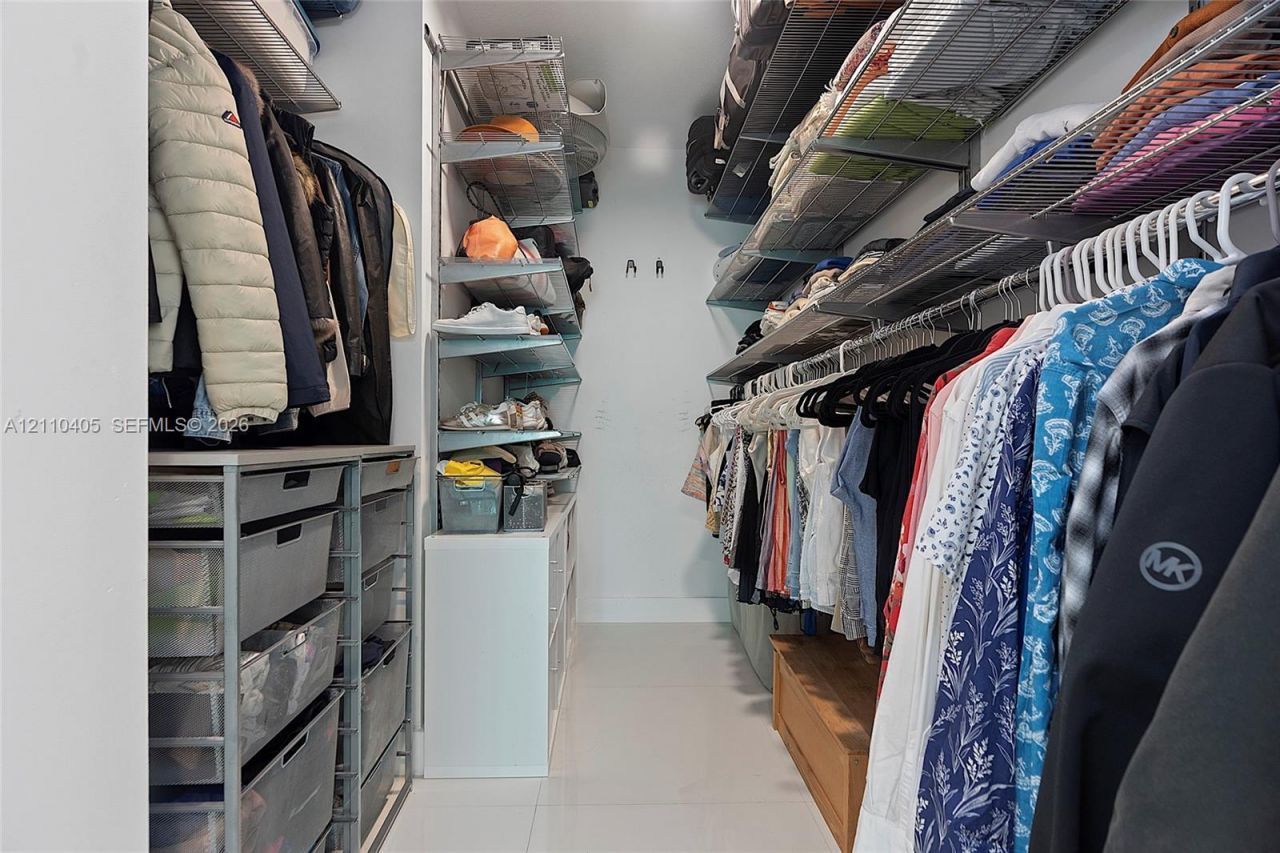 31 SE 5th St , Unit 3516, Miami, FL 33131 Photo