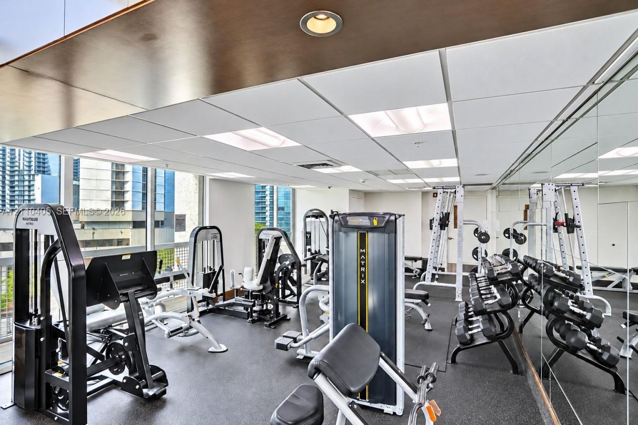 31 SE 5th St , Unit 3516, Miami, FL 33131 Photo