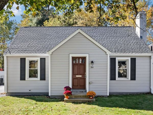 30 Calumet Ave., Worcester, MA 01606