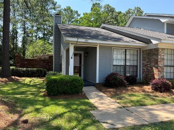 5900 Grelot Road , Unit 201, Mobile, AL 36609