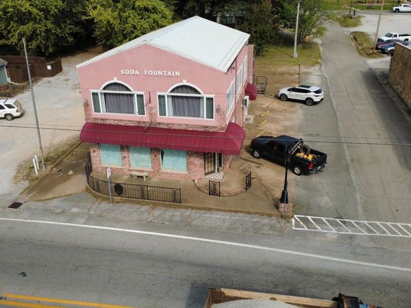 301 W Main Street, Mountain View, AR 72560