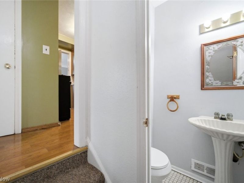 2320 Wrenford Road, University Heights, OH 44118 Photo 27