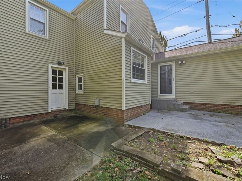 2320 Wrenford Road, University Heights, OH 44118 Photo 7