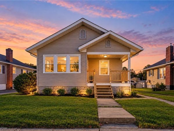 514 Wilcoxen Street, Uhrichsville, OH 44683