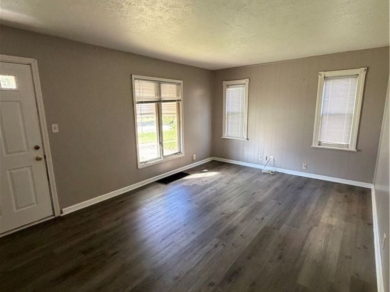 311 Fowles Road, Berea, OH 44017 Photo 2