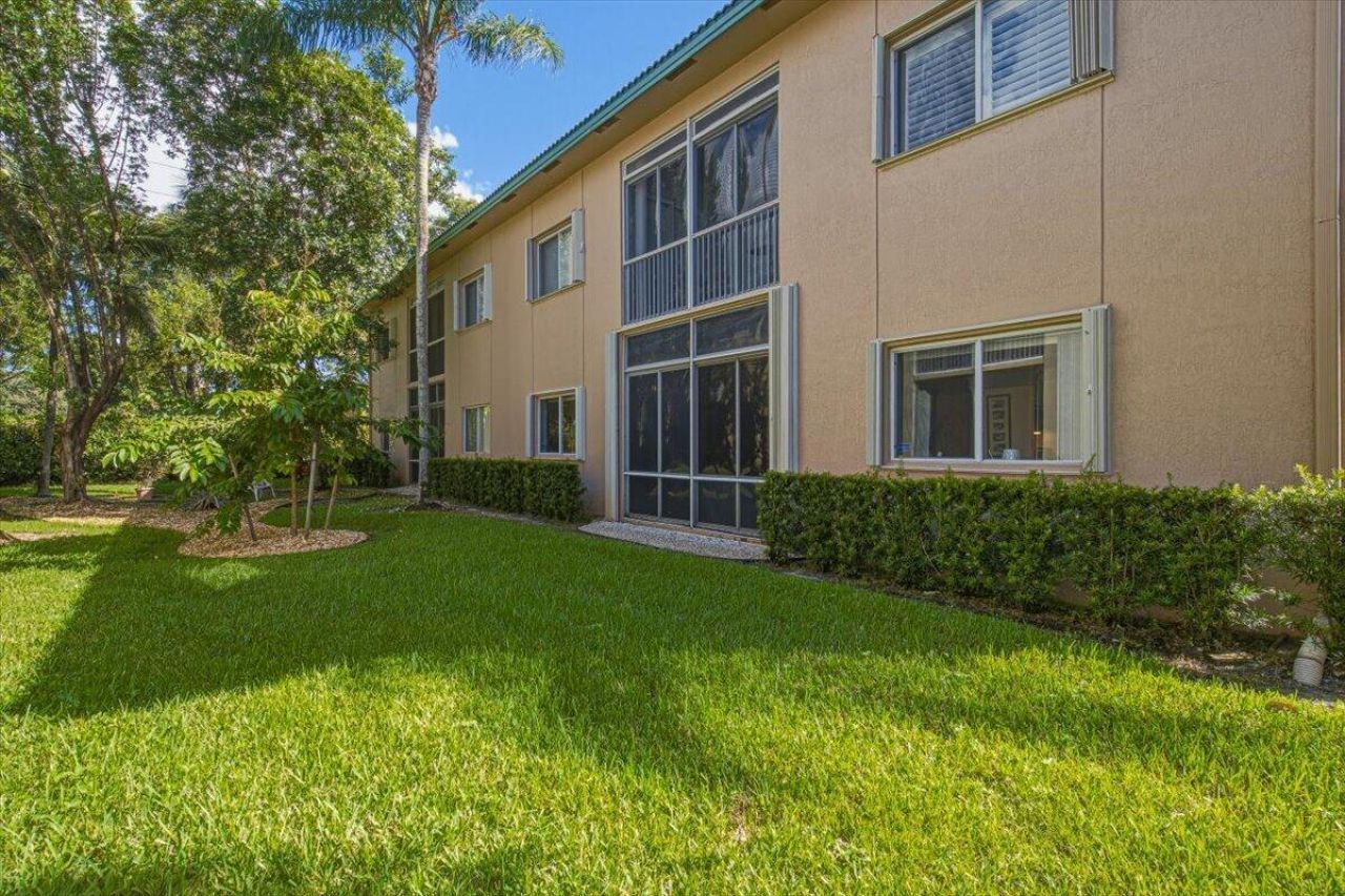 7930 Exeter Circle W, Tamarac, FL 33321 Photo