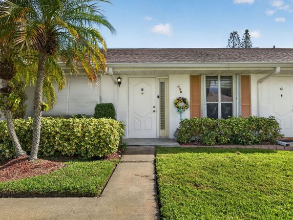 930 Savannas Point Drive, Unit B, Fort Pierce, FL 34982