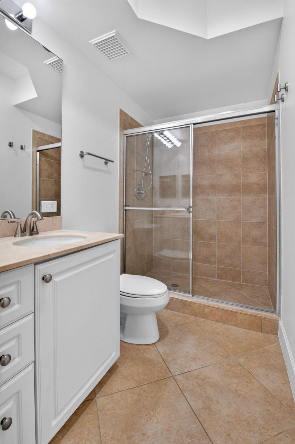 4 Renaissance Way, Unit 4214, Boynton Beach, FL 33426 Photo