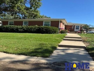 1020 S 39th Street, Lincoln, NE 68510