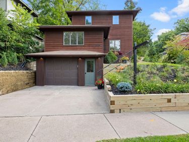 2334 Doswell Avenue, Saint Paul, MN 55108