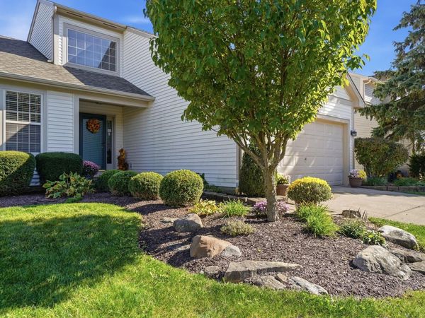 956 Portlock Drive, Columbus, OH 43228