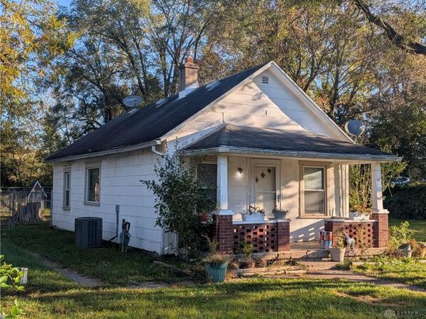 2744 Sunset Avenue, Springfield, OH 45505