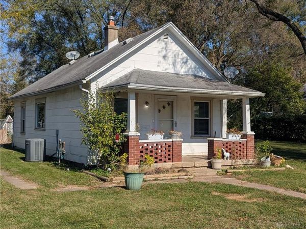 2744 Sunset Avenue, Springfield, OH 45505