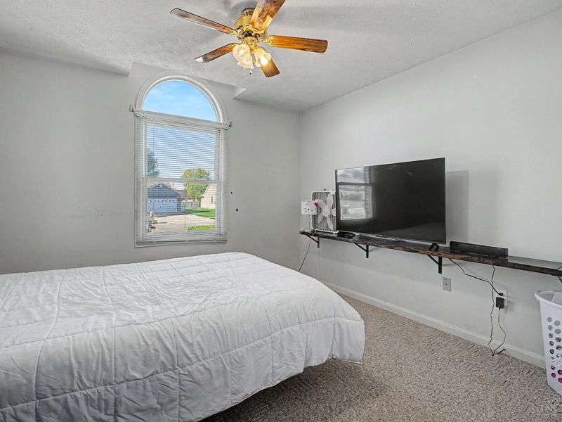 285 Christina, Carlisle, OH 45005 Photo 33