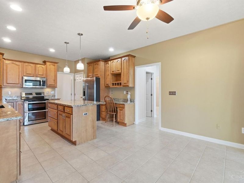 812 Valley View Point, Springboro, OH 45066 Photo 14