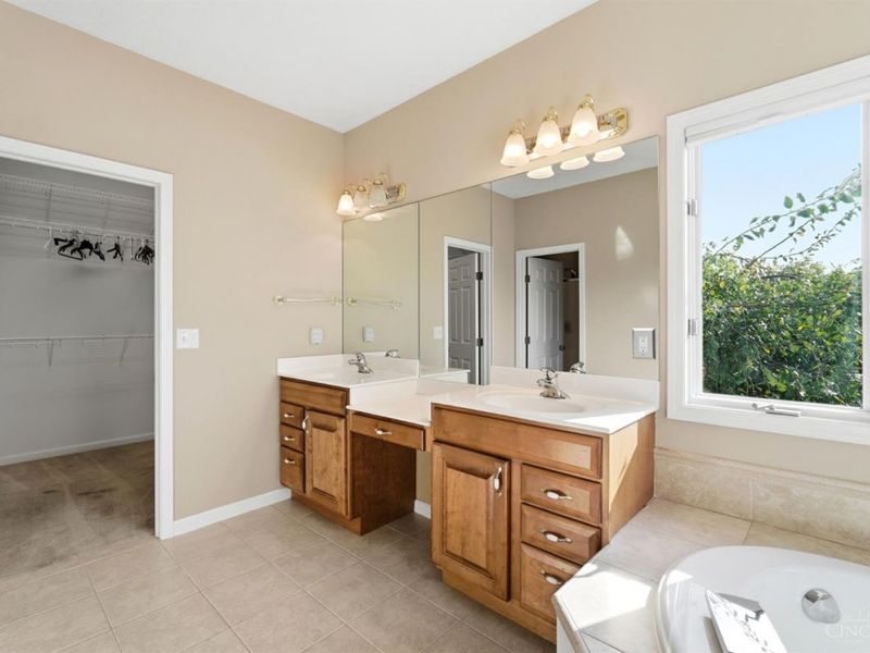 812 Valley View Point, Springboro, OH 45066 Photo 25