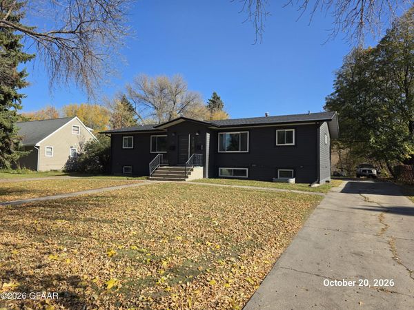 616 BOYD Drive , Grand Forks, ND 58203