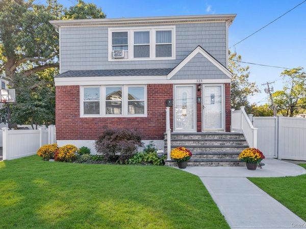 123 Denton Avenue , Lynbrook, NY 11563