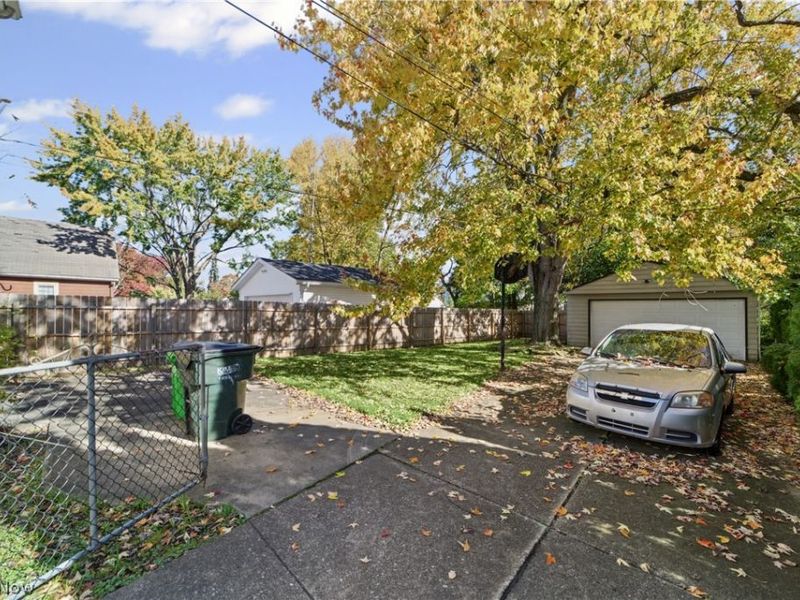 1145 Winston Road , South Euclid, OH 44121 Photo 5