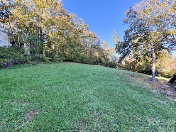 89 Mills Gap Road, Asheville, NC 28803