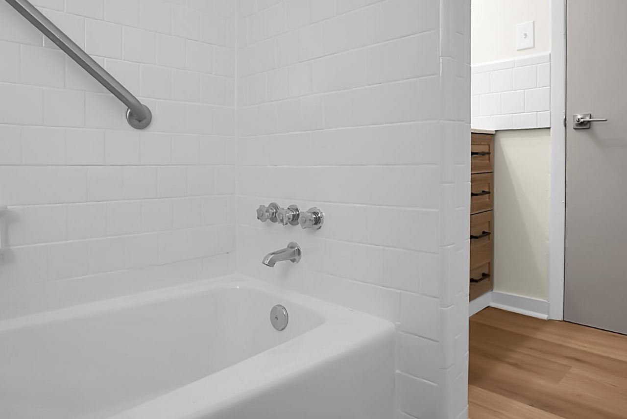 138 Clarine Drive Photo 17