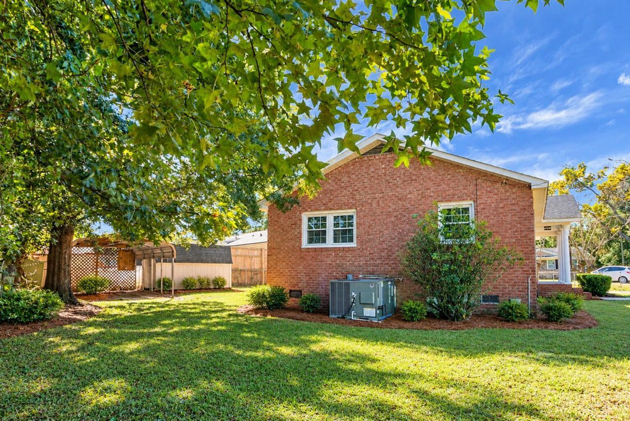 138 Clarine Drive Photo 20
