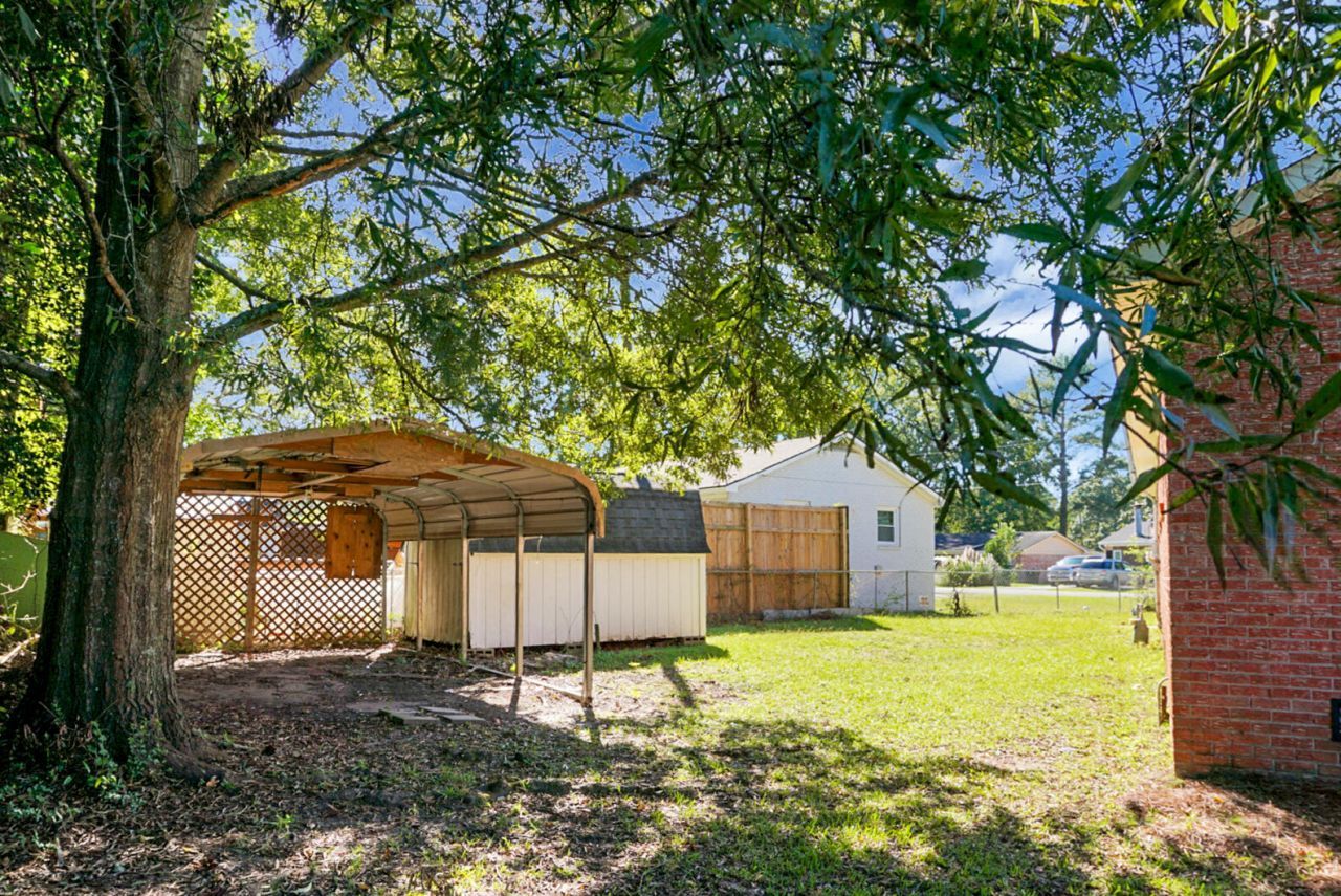 138 Clarine Drive Photo 21