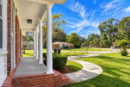 138 Clarine Drive photo 4