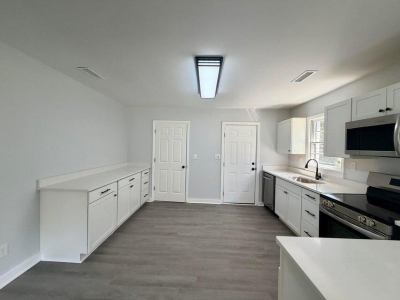 4740 Linda Street Photo 23