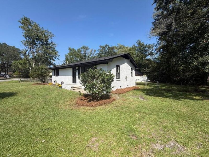 4740 Linda Street Photo 4