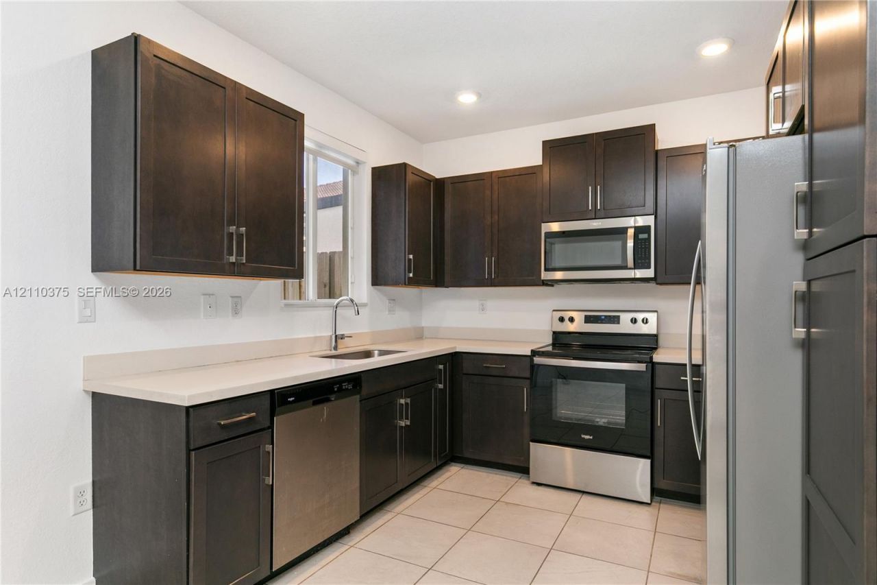 1051 SE 23rd Ter , Homestead, FL 33035 Photo