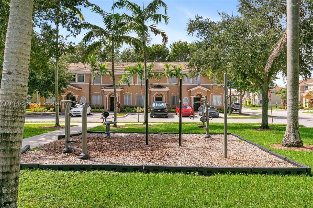 1051 SE 23rd Ter , Homestead, FL 33035 Photo