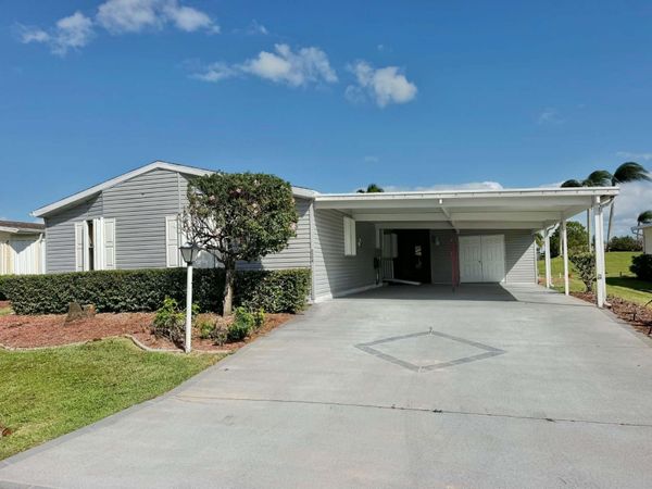 8004 9TH HOLE Drive, Port St. Lucie, FL 34952